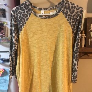 Vanilla bay brand new leopard print yellow shirt